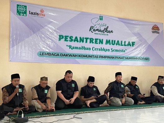 didukung-lazismu-ldk-pp-muhammadiyah-gelar-pesantren-mualaf
