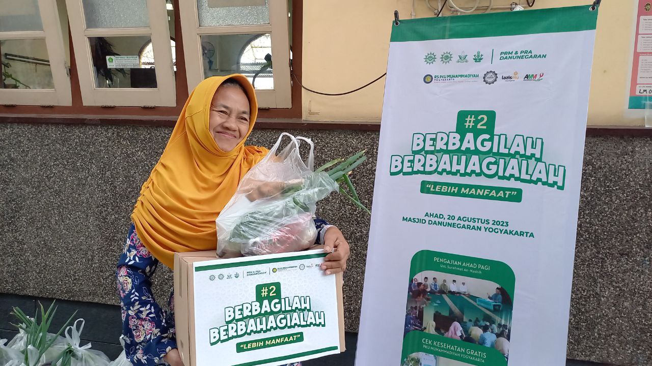 Cover RAYAKAN HARI KEMERDEKAAN, LAZISMU GELAR PEMERIKSAAN KESEHATAN DAN BERBAGI SAYUR GRATIS