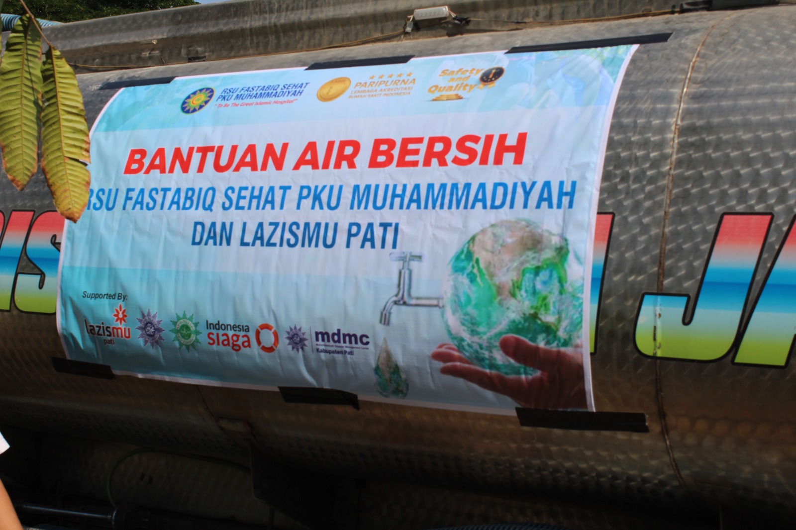 Cover BANTUAN AIR BERSIH LAZISMU JADI SOLUSI KEKERINGAN DI PATI