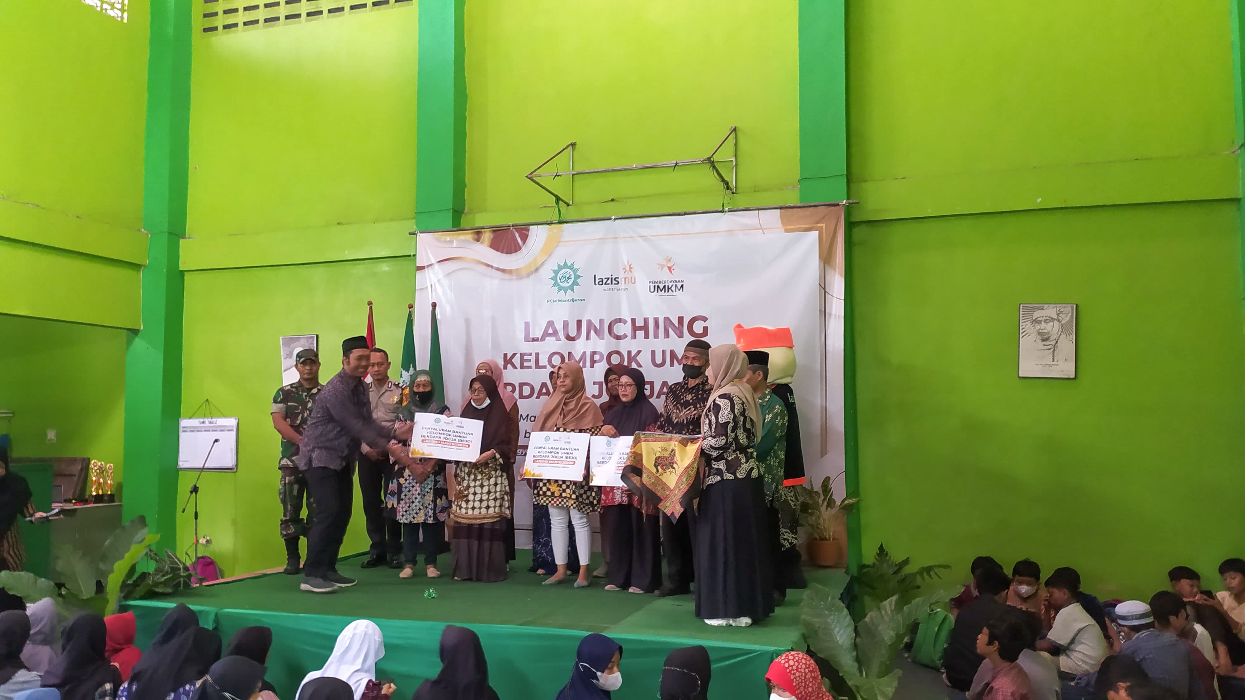 Cover LUNCURKAN KELOMPOK UMKM BEJO, LAZISMU BERDAYAKAN EKONOMI KECIL