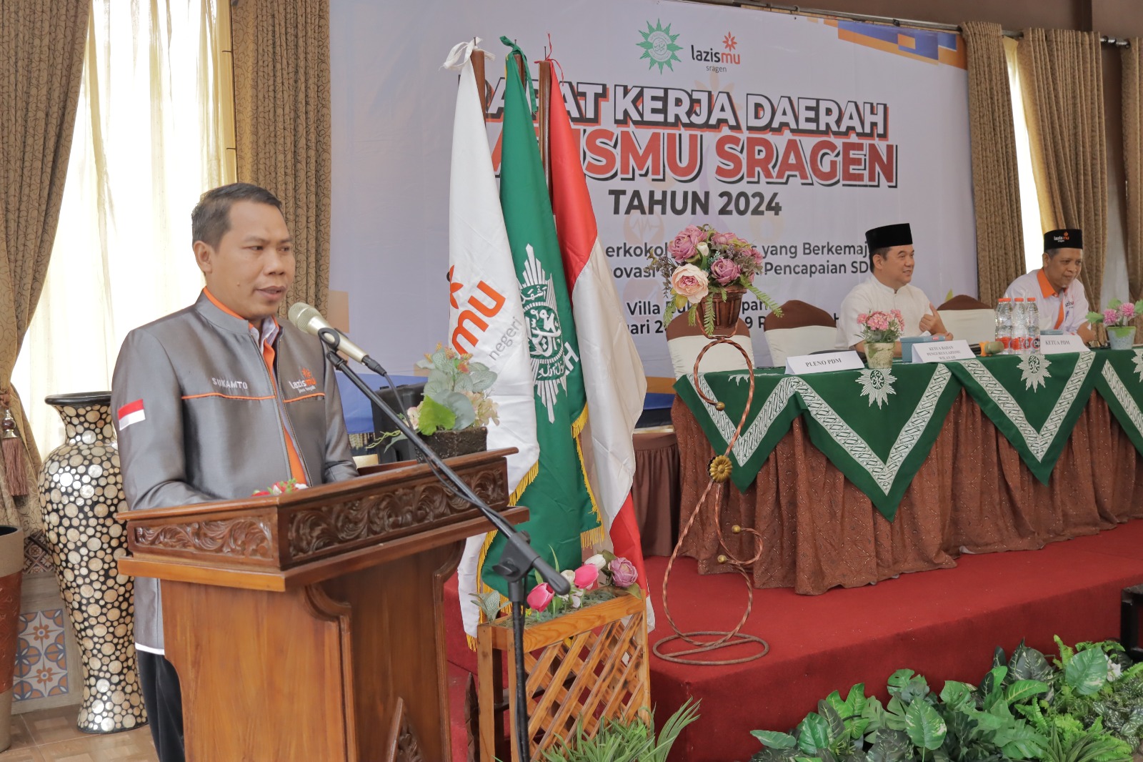 Cover RAKERDA LAZISMU DI SRAGEN PERKOKOH SINERGI DAN INOVASI