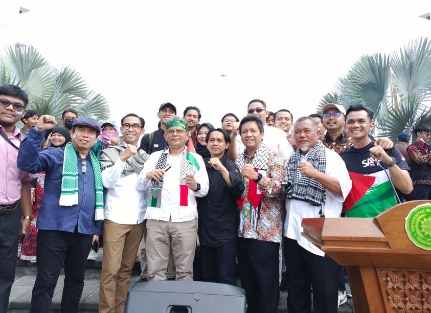 Cover AKSI BELA PALESTINA DI UMY DIWARNAI GALANG DANA