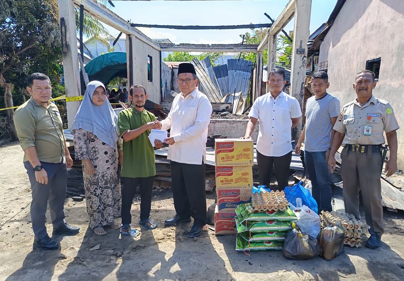 Cover UNMUHA SERAHKAN BANTUAN LAZISMU UNTUK PENYINTAS KEBAKARAN ACEH BESAR