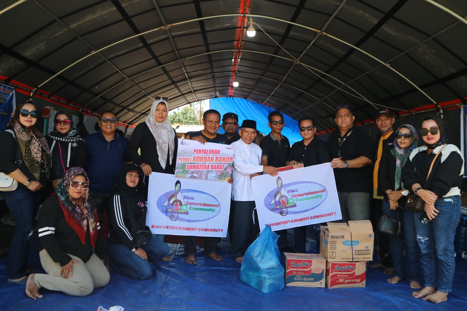 Cover TANGGAP BANJIR TANAH DATAR, LAZISMU KIRIMKAN BANTUAN DARI PEKANBARU