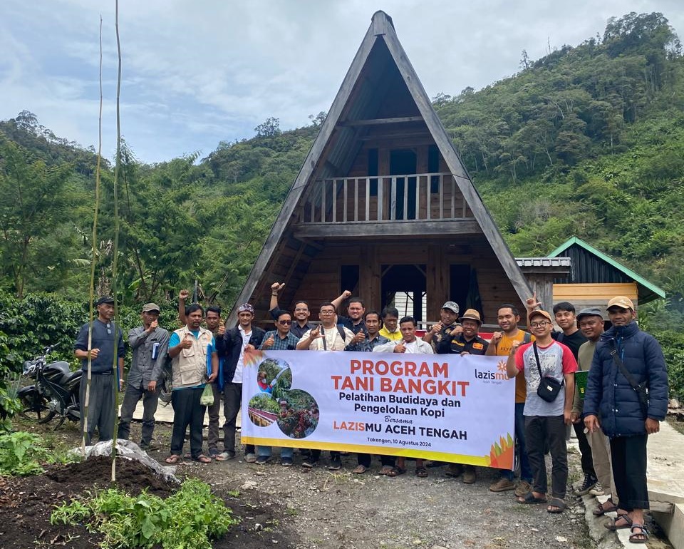 Cover Gelorakan Tani Bangkit, Lazismu Aceh Tengah Gelar Pelatihan Budidaya dan Pengelolaan Kopi Di Kampung Atu Gajah