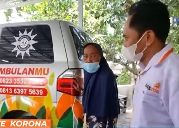 Cover Mbah Tuginem, Petani Asal Bantul Sumbang Mobil Ambulans untuk Lazismu