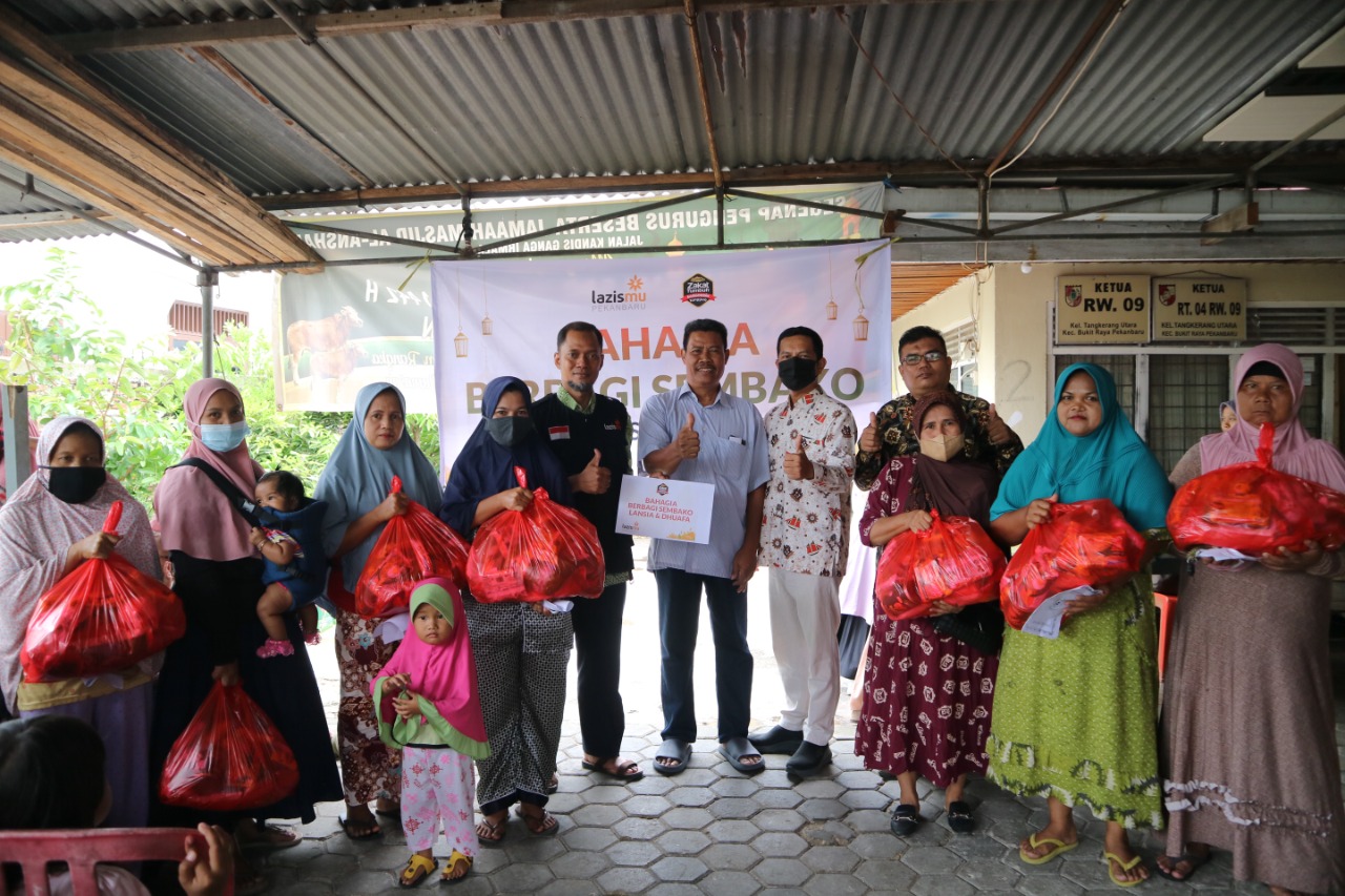 Cover RINGANKAN BEBAN DHUAFA PADA BULAN RAMADHAN, LAZISMU TEBAR PAKET SEMBAKO